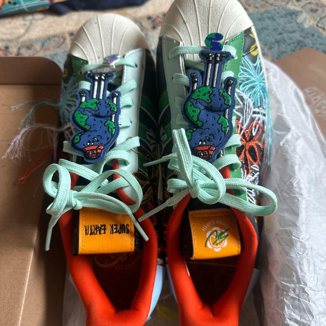 靴 adidas Superstar aec superearth