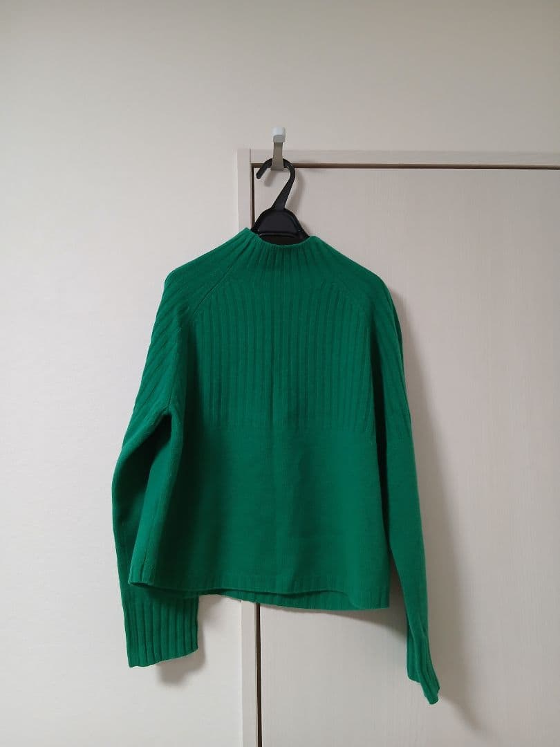 セオリーリュクス　グリーン　セーター 38サイズ