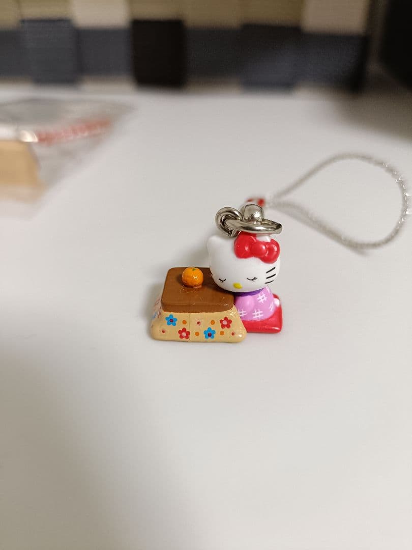 ハローキティ こたつストラップ 2個セット - メルカリ