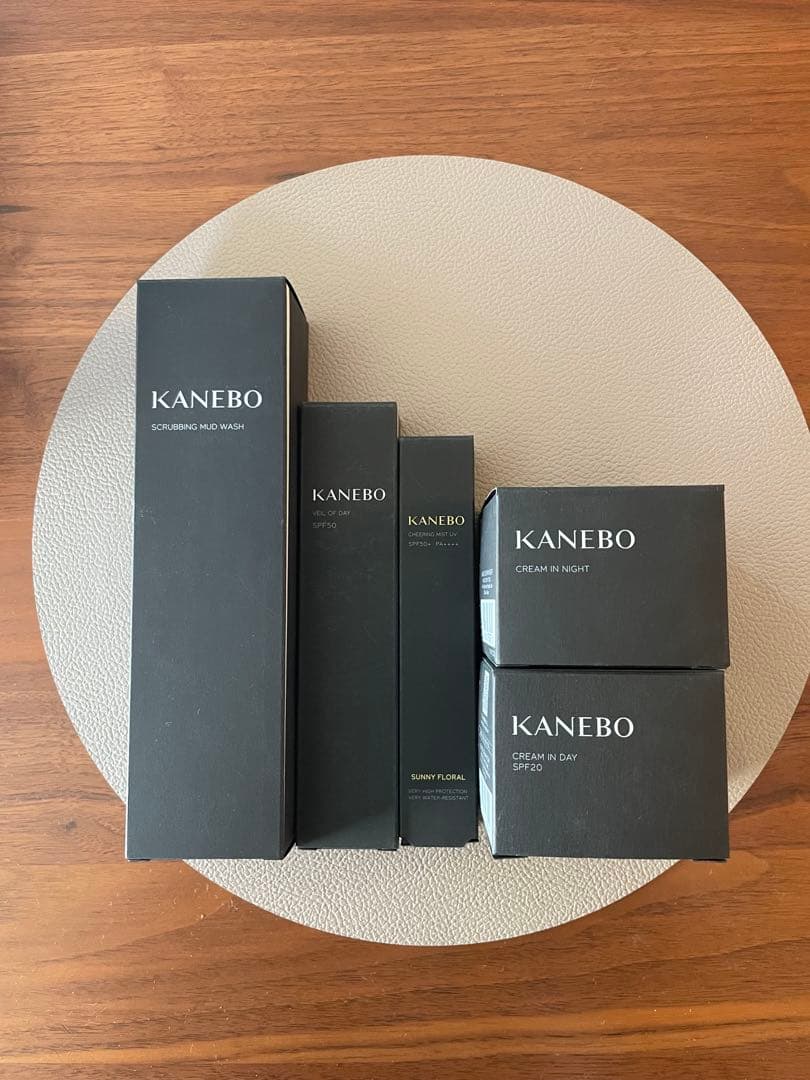 KANEBO スクラブ洗顔料 クリームセット