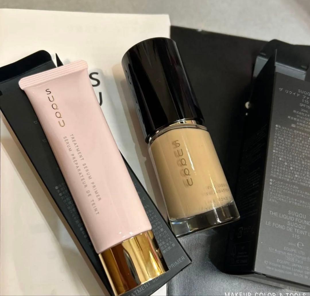 SUQQUのザ リクイド ファンデーションとトリートメント セラム プライマー
