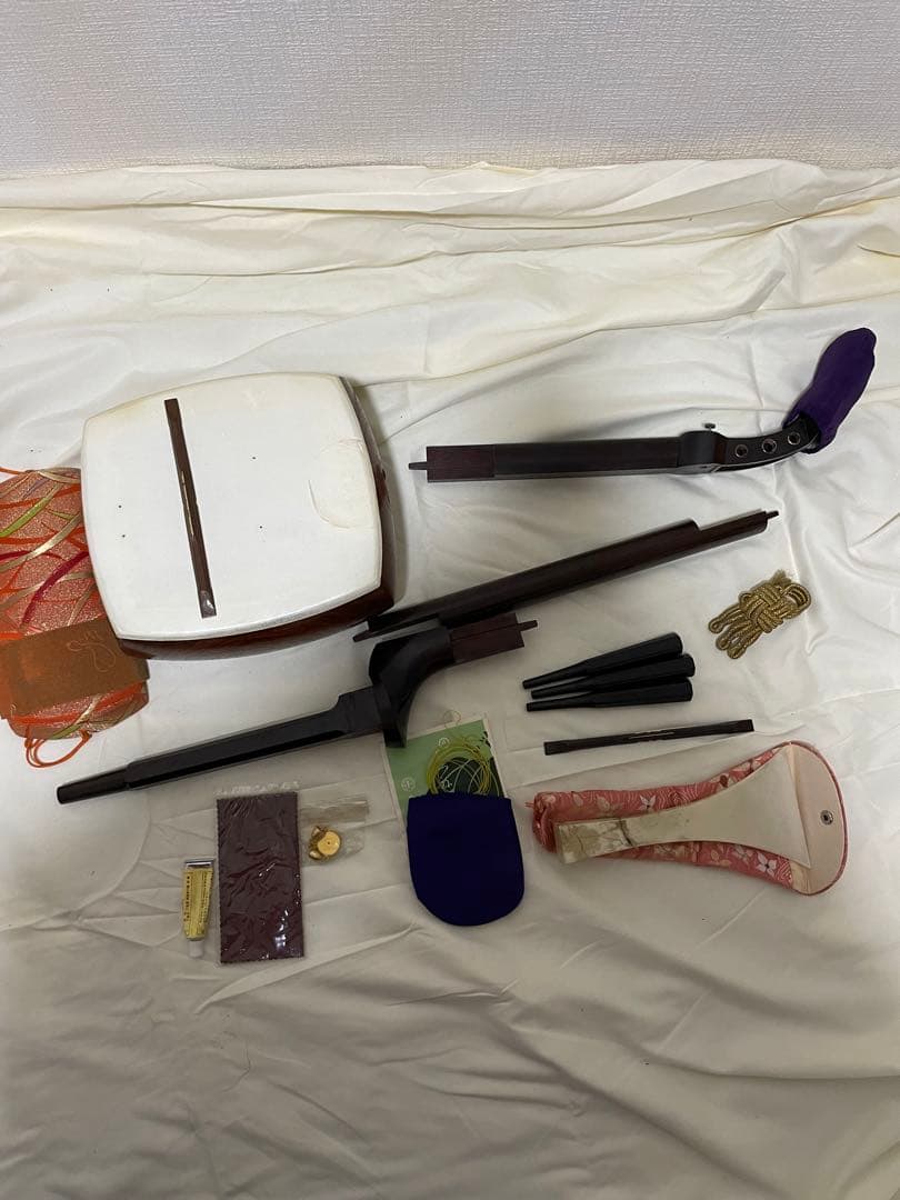 高級 三味線 綾杉彫り 紅木 付属品多数