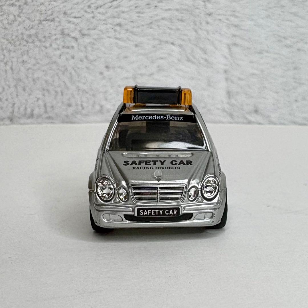 メルセデスベンツ Eクラスステーションワゴン セーフティーカー チョロ