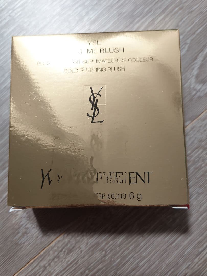 お値下げ！YSL☆未開封 MAKE ME BLUSH 06 ROSE HAZE