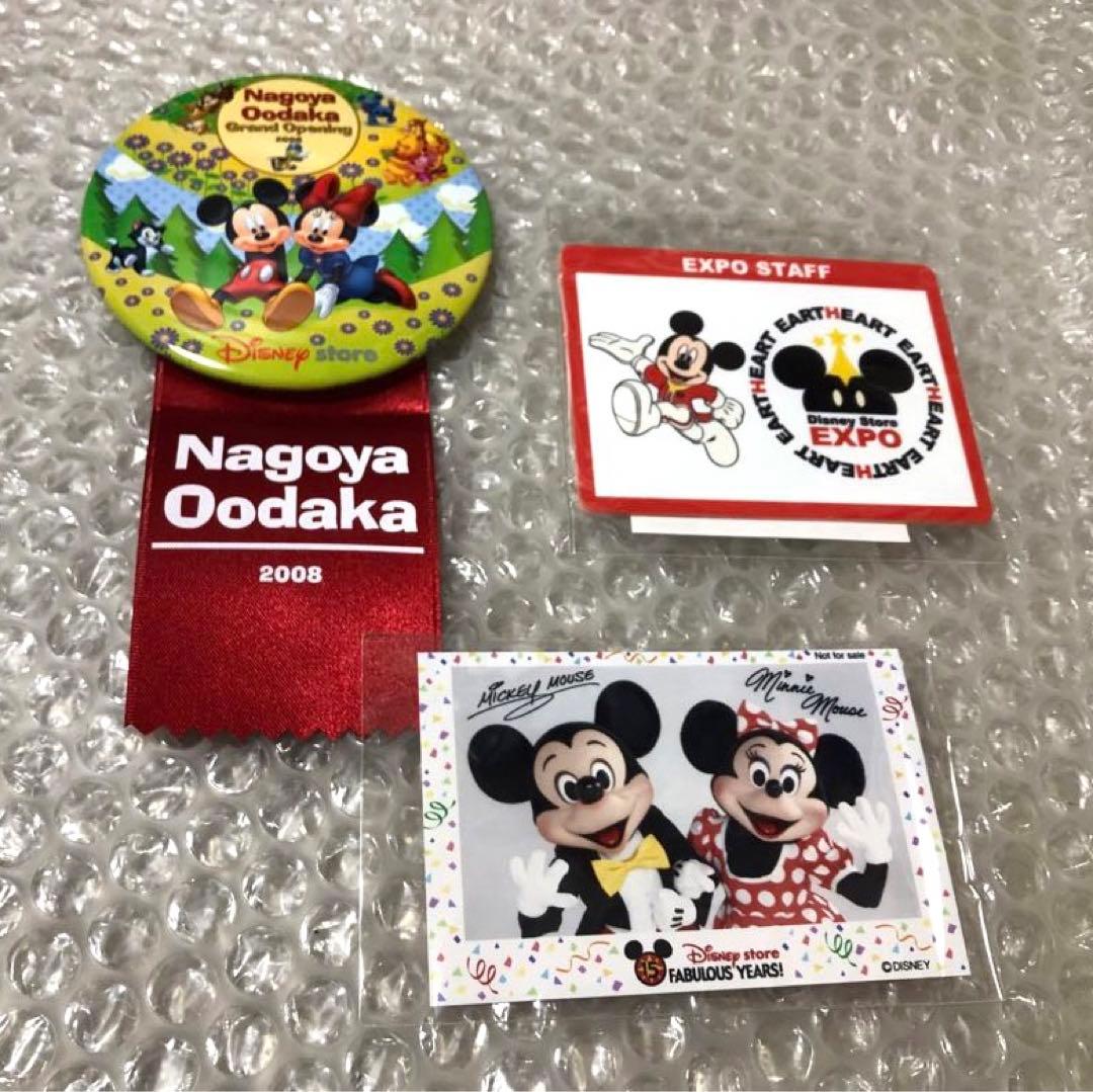 非売品 キャスト用 関係者 ディズニーストア Disney 缶バッジ バッチ