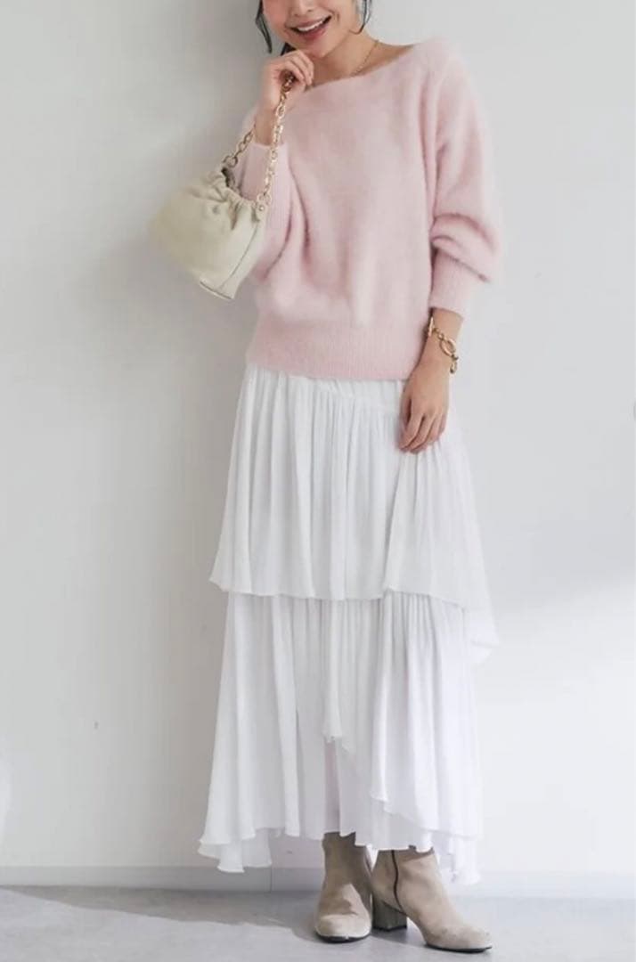 新品】ラブティックボンボン ヘアリー ウールカシミヤ混オフショル