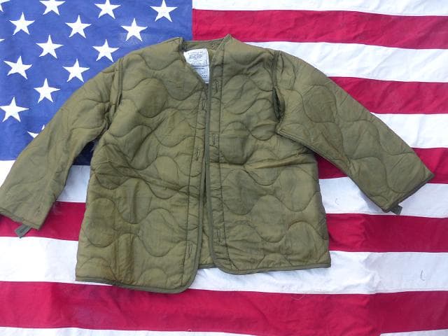 1975” 米軍実物 デッド M65 フィールドジャケット用ライナー M 209