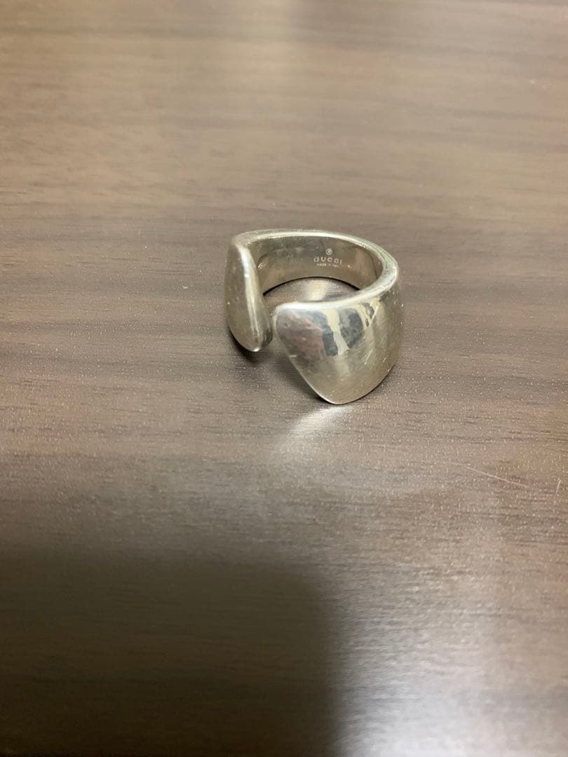 gucci シルバーアクセサリー　指輪　11号