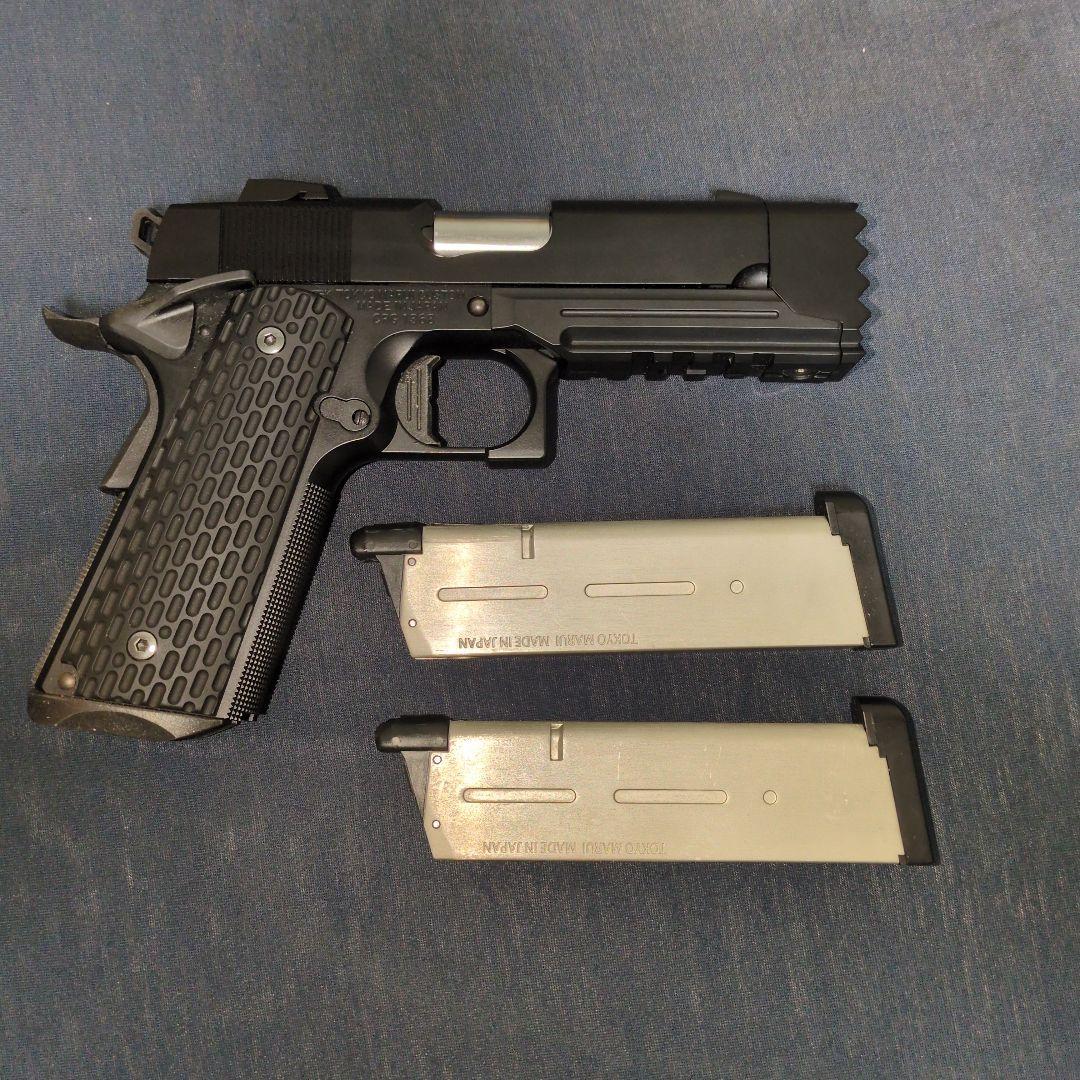 STRIKE .45 ガスブローバック ブラック 2マガジン付き