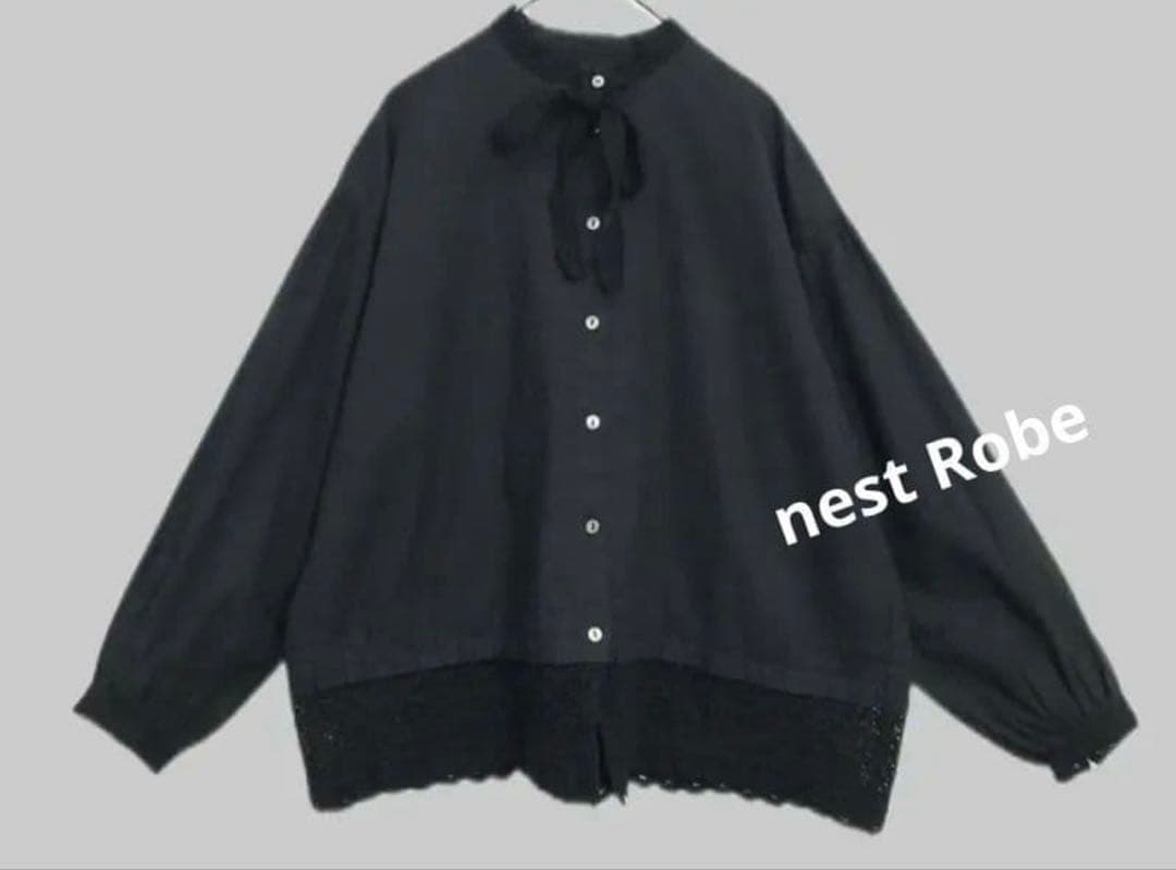 ネストローブレースリボンブラウス