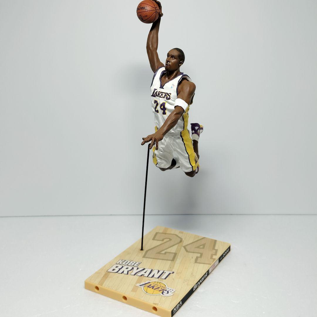 マクファーレントイズ NBA シリーズ17 コービー・ブライアント フィギュア