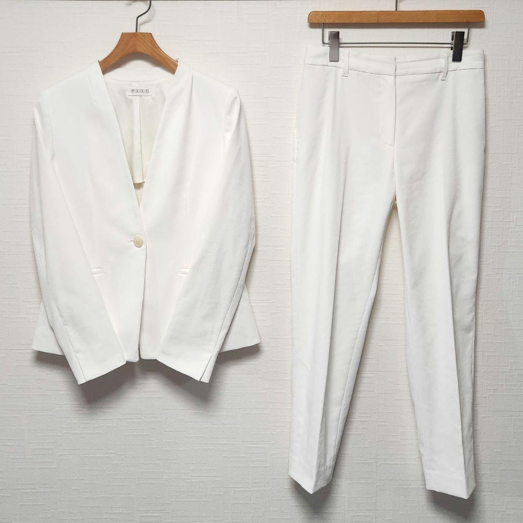 プラステ　レディース　スーツ　セットアップ　ホワイト　ノーカラー　テーパード