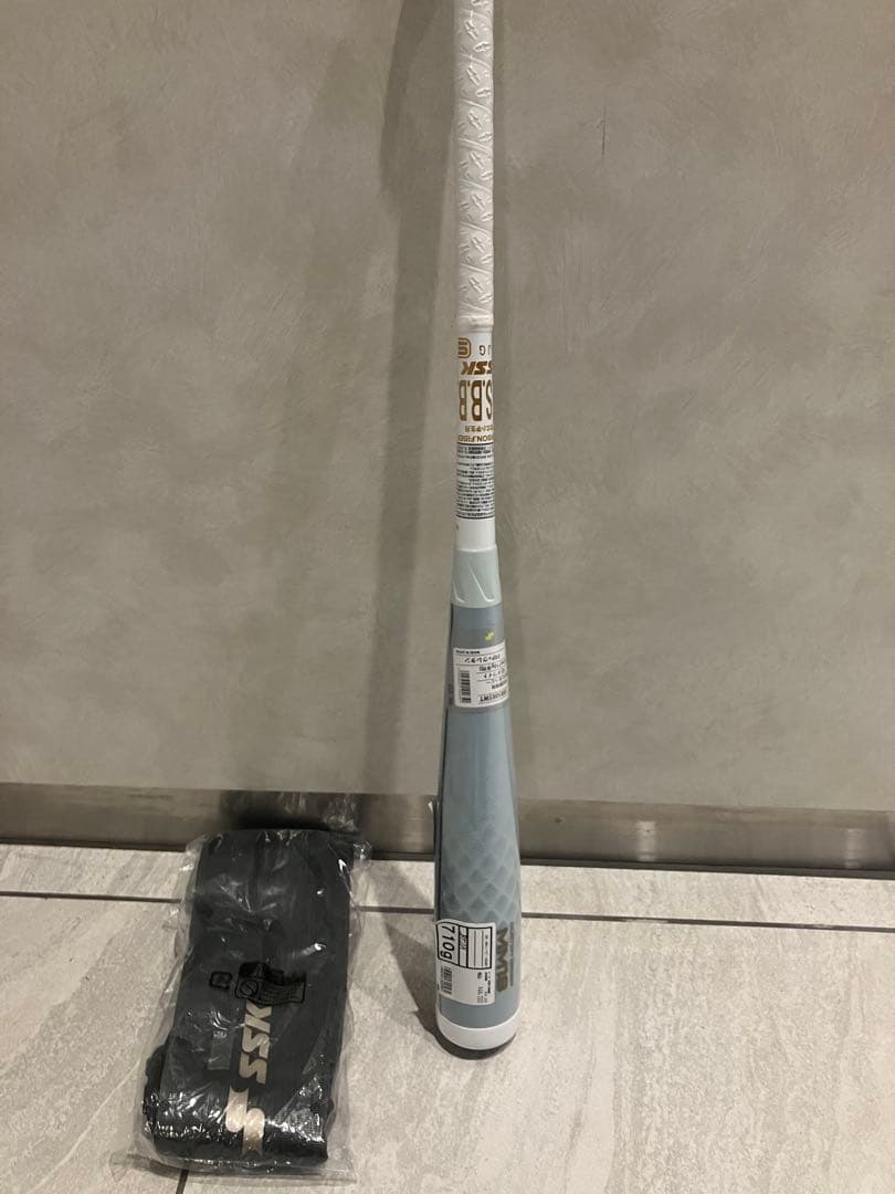 MM18 ヘビー（ホワイト） 軟式バット 82cm