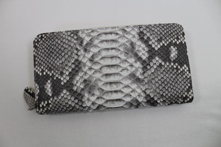 【専用】パイソン 財布 長財布 本革 ラウンド ダイヤモンドパイソン 蛇本革