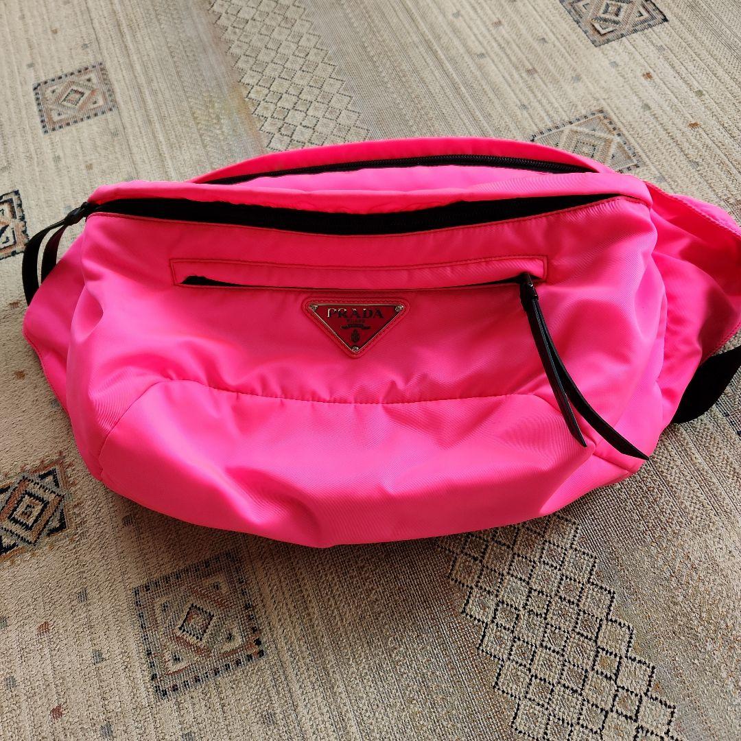 セール　PRADA ウエストポーチ　ボディバッグ