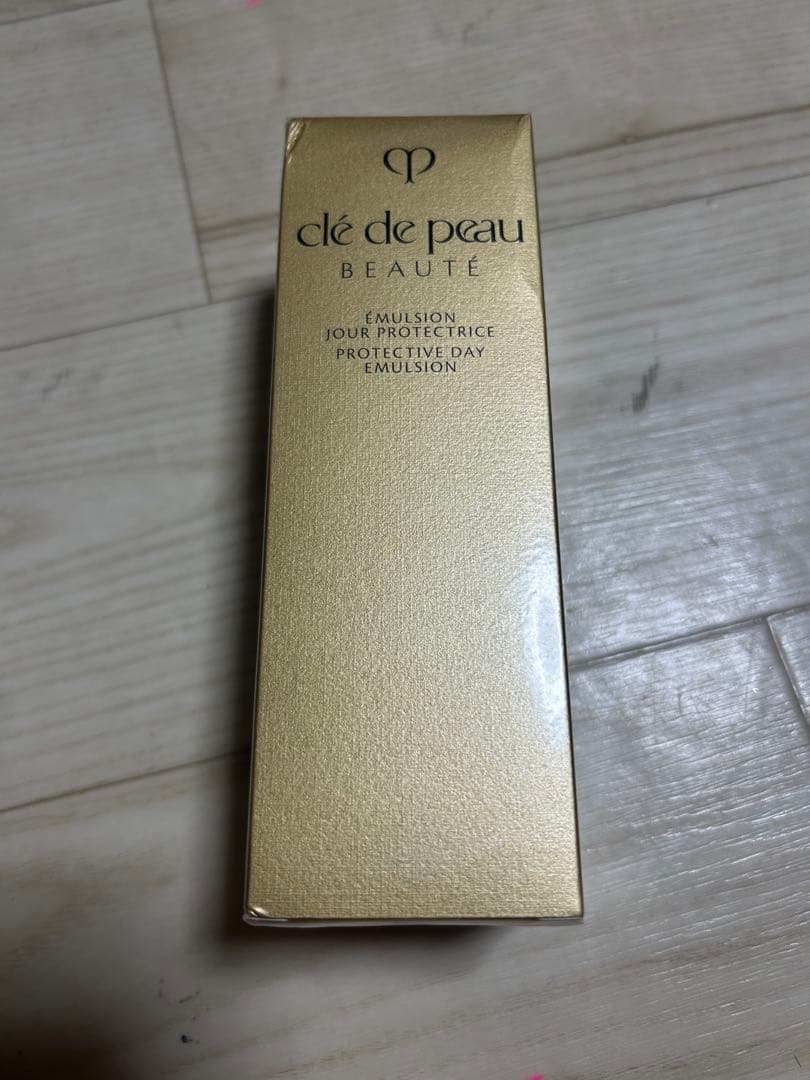 クレドポーボーテ 乳液 日中用