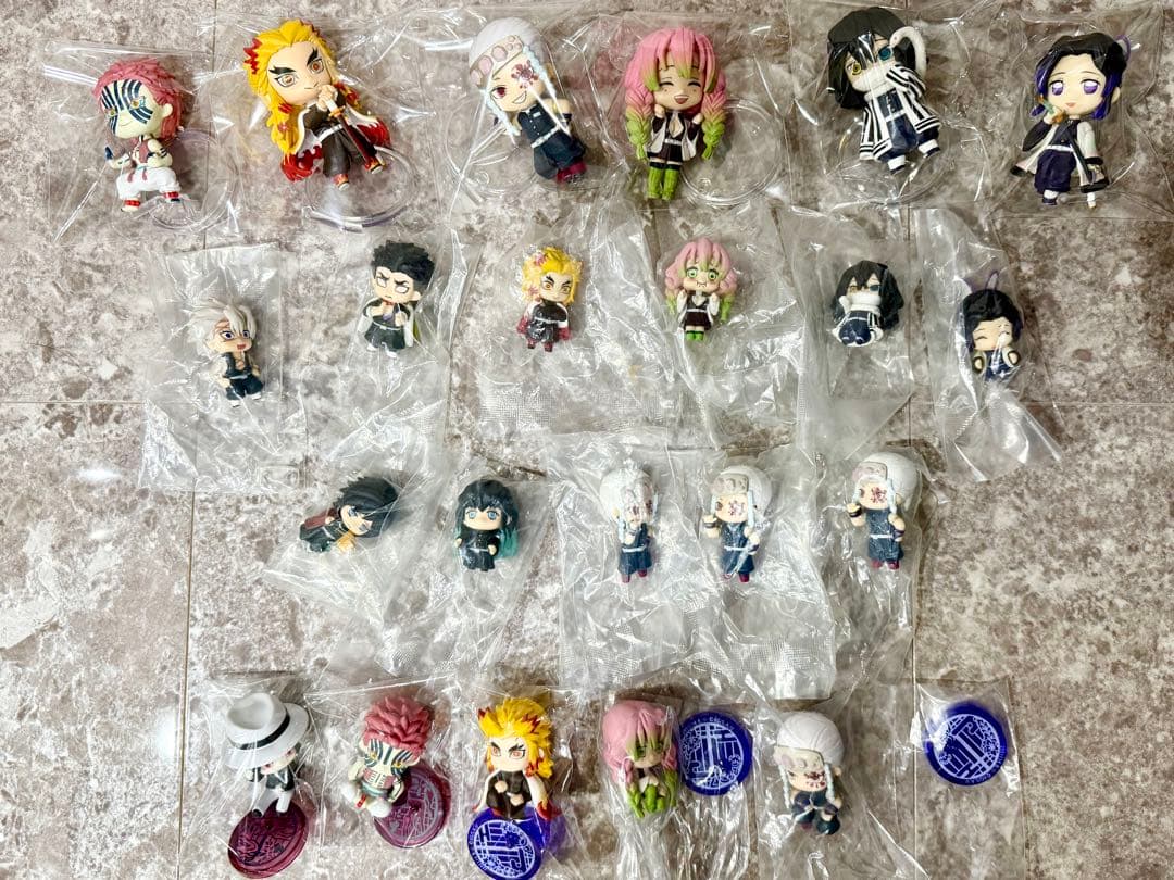 鬼滅の刃　ガチャガチャ　まとめ　ちまっきゃら　ならぶんです　すわらせ隊 鬼滅の刃 ならぶんです。1 4種セット （カプセル）【入荷済み