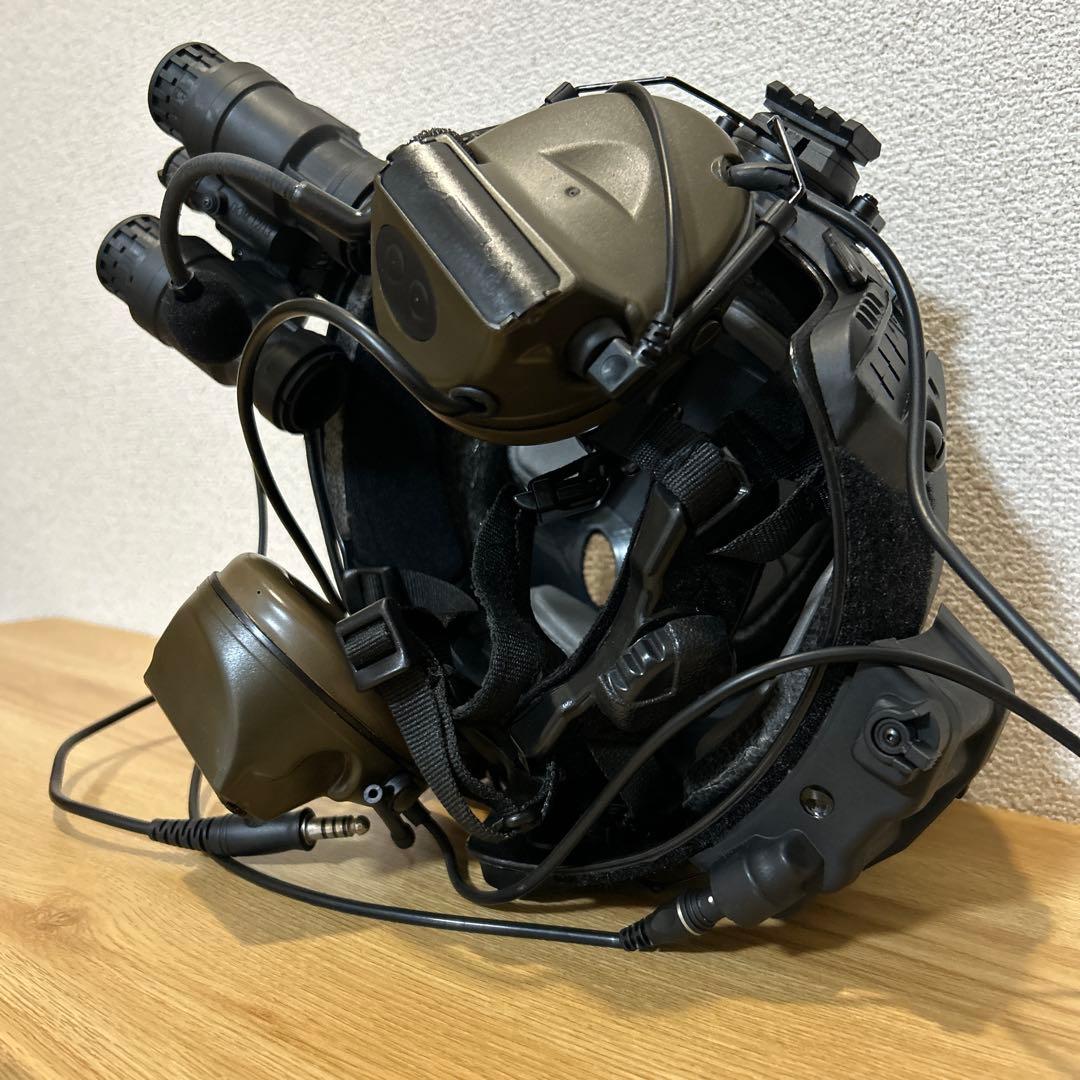 ミニタリーヘルメット ナイトビジョン ヘッド セット レプリカ