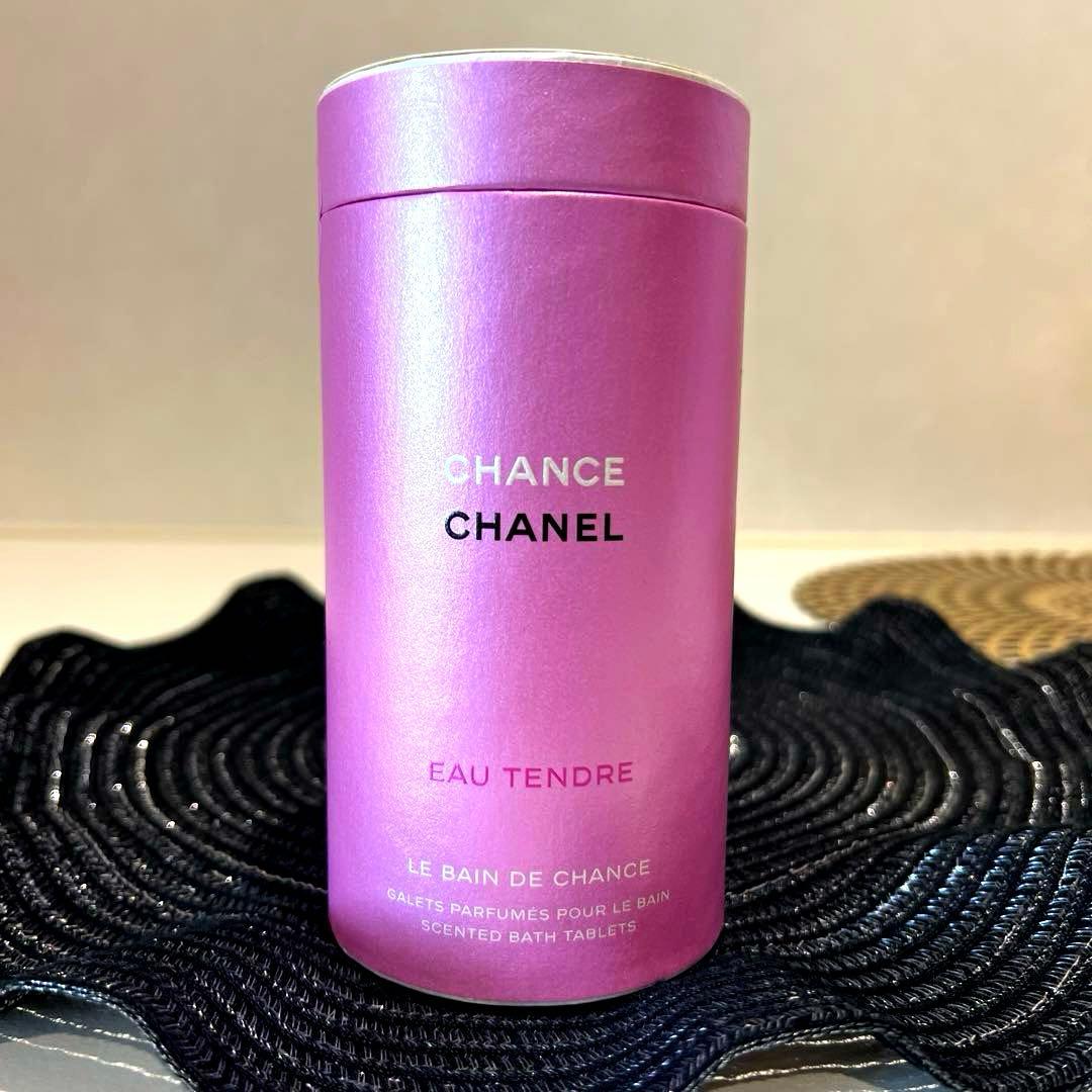 CHANEL Eau Tendre 〈浴用化粧料〉 バスタブレット10個入り Amazon | シャネル 入浴剤 チャンス オー タンドゥル バス タブレット