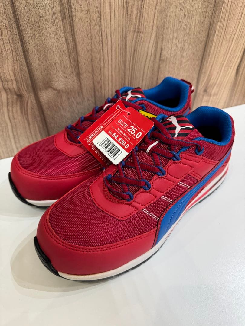 【新古品】PUMA プーマ キックフリップ スニーカー 安全靴 サイズ25cm