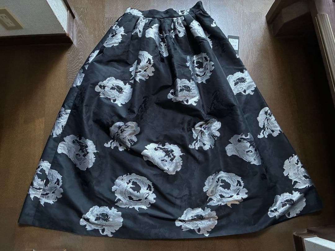 エムフィル　素敵なスカート 38 未使用品