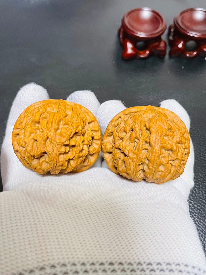 No.535 ❤️遊ぶクルミ 文玩核桃 精配球形水龙纹核桃 - メルカリ