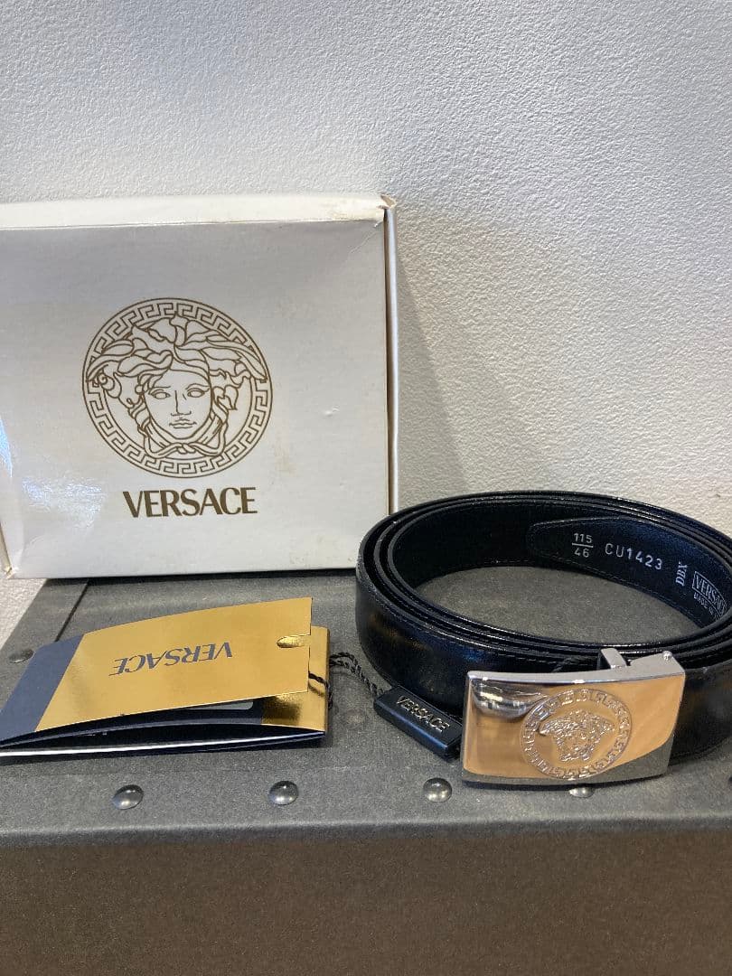 未使用 VERSACE ベルト メデューサ レザー ブラック 115 イタリア製