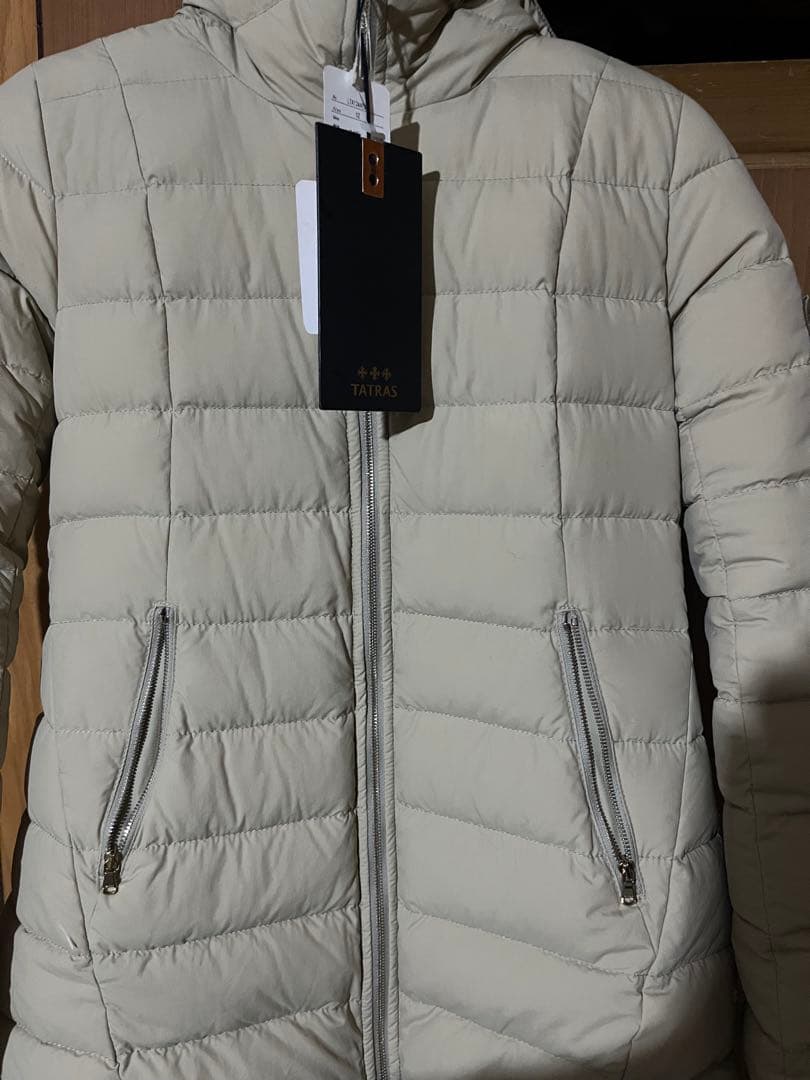 B*a様 【TATRAS 】タトラス　ベージュ Mサイズ　ダウン未使用タグ付き
