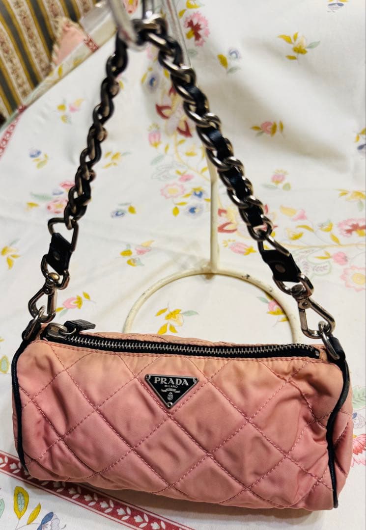 PRADA キルティングポーチ ピンク