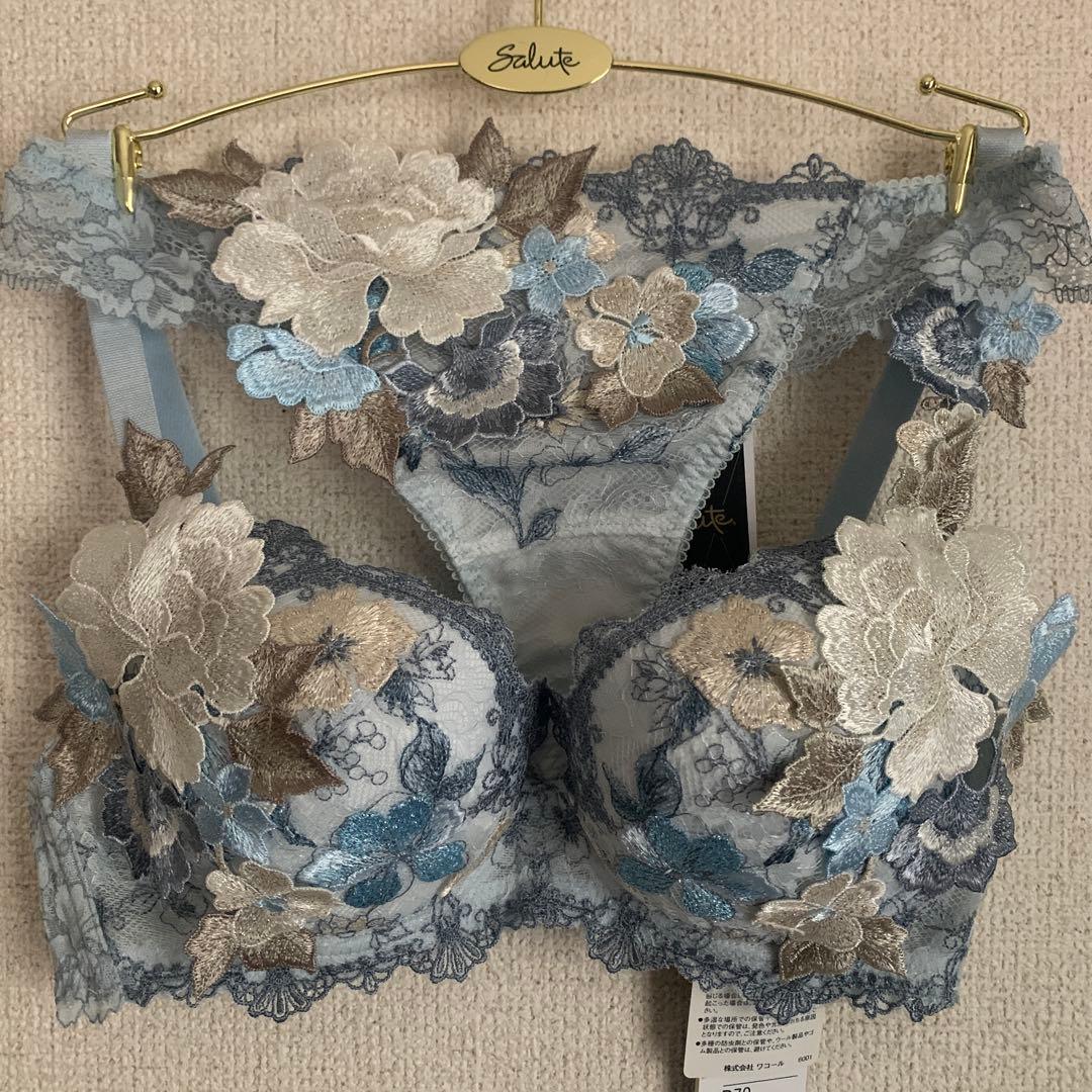 ワコール サルート 59G 店舗限定 D70 Yahoo!オークション - ワコールサルート 店舗限定68G 夕陽の余韻 D70