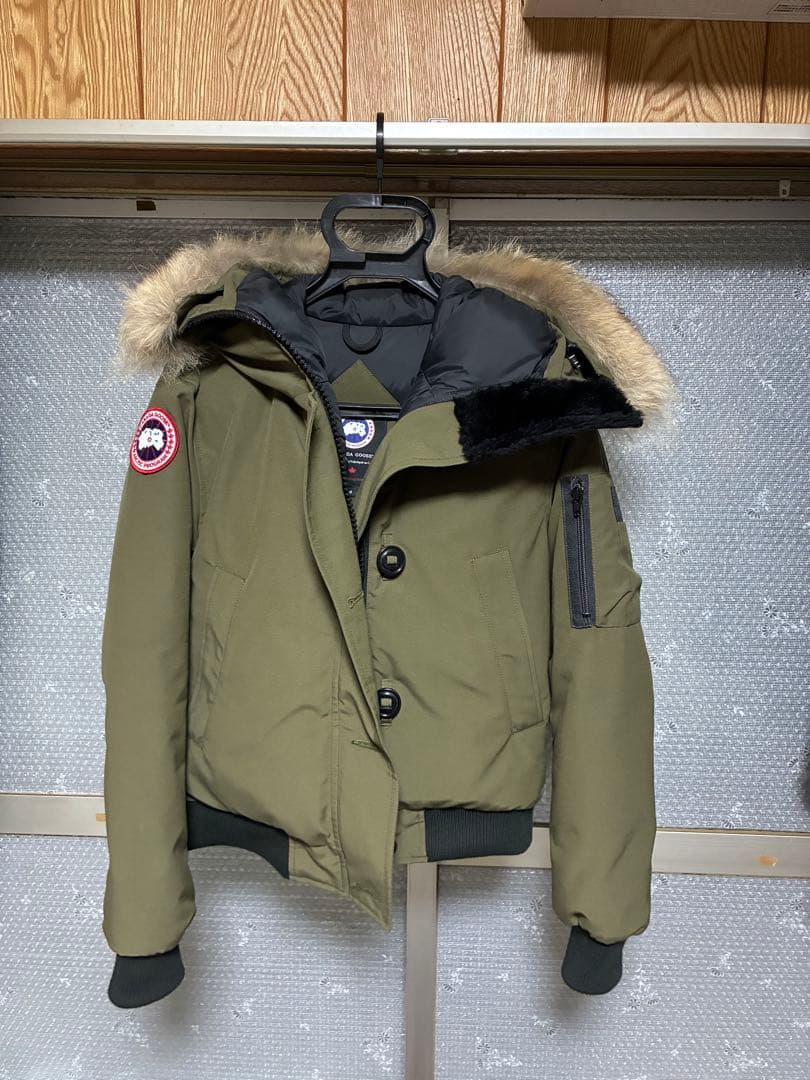 カナダグース　レディース　ショート丈　カーキ　ラブラドール