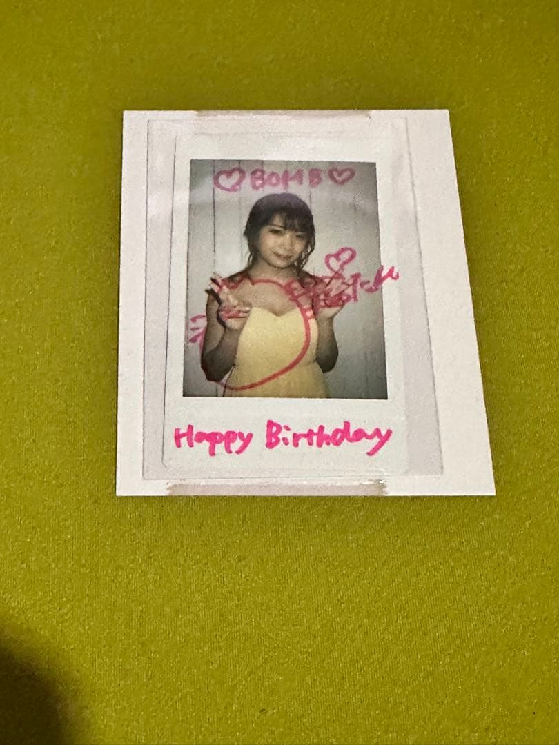 秋元真夏　サイン入りチェキ 2026年最新】秋元真夏 サインの人気アイテム - メルカリ