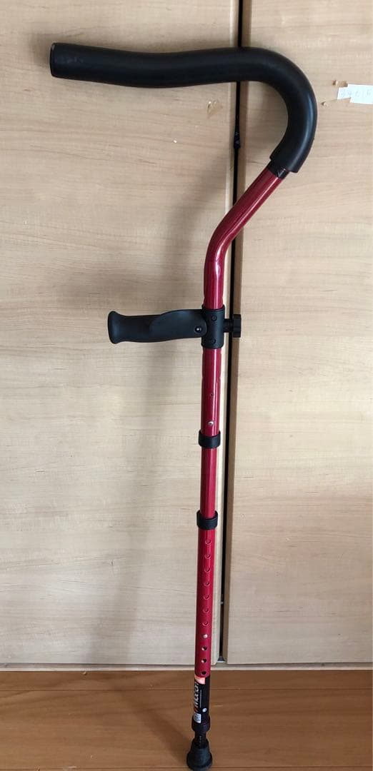 ミレニアル　松葉杖 折りたたみ松葉杖 ミレニアル・プロ レギュラーサイズ 2本組 非課税