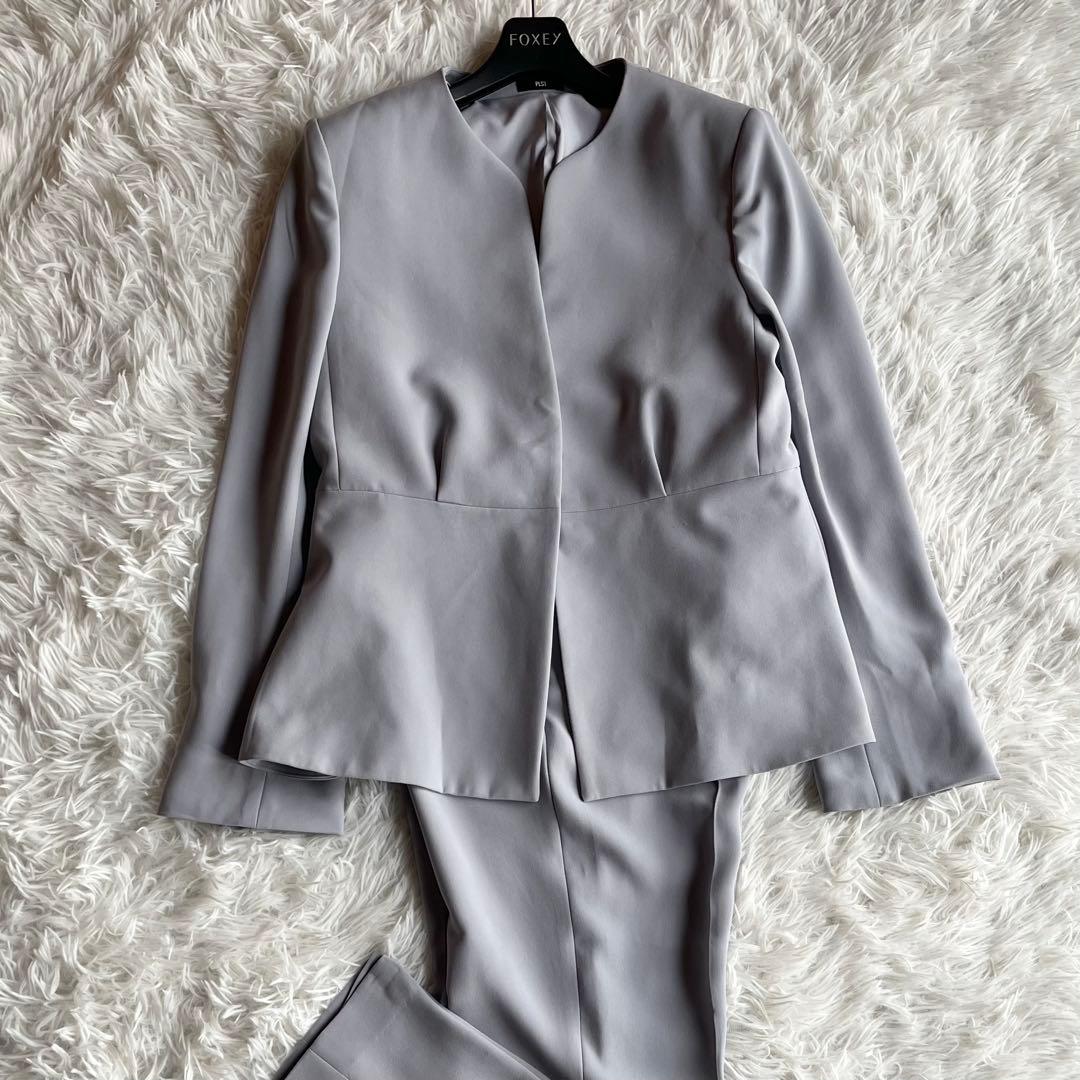 美品 プラステ トリアセブレンドペプラムジャケット パンツスーツ 24年モデル