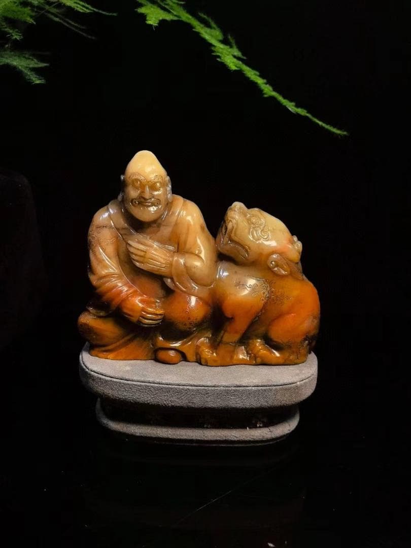 中国古美術・瑞獣羅漢の印鑑・寿山石三彩水晶田黄・置物・純手彫り・風水開運・文房具