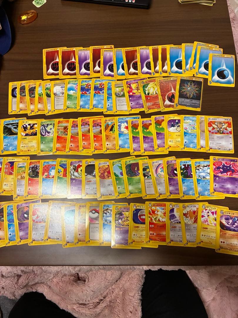 年*ル様 ポケモンカードeとvsの約80枚セット