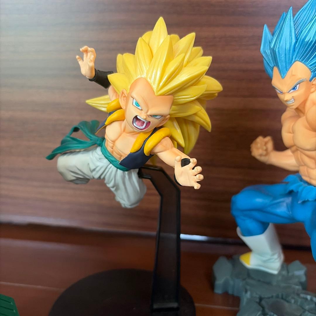 ドラゴンボールとヒロアカのフィギュアセット - メルカリ
