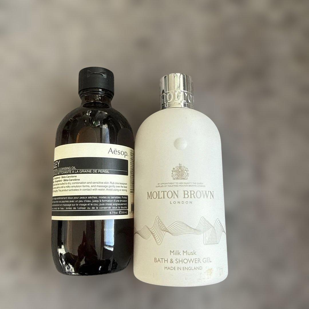 【新品】Aesopクレンジングオイル &Molton Brown シャワージェル