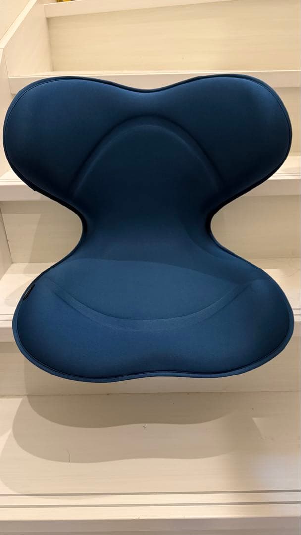 Sstyle ネイビー 姿勢矯正クッション
