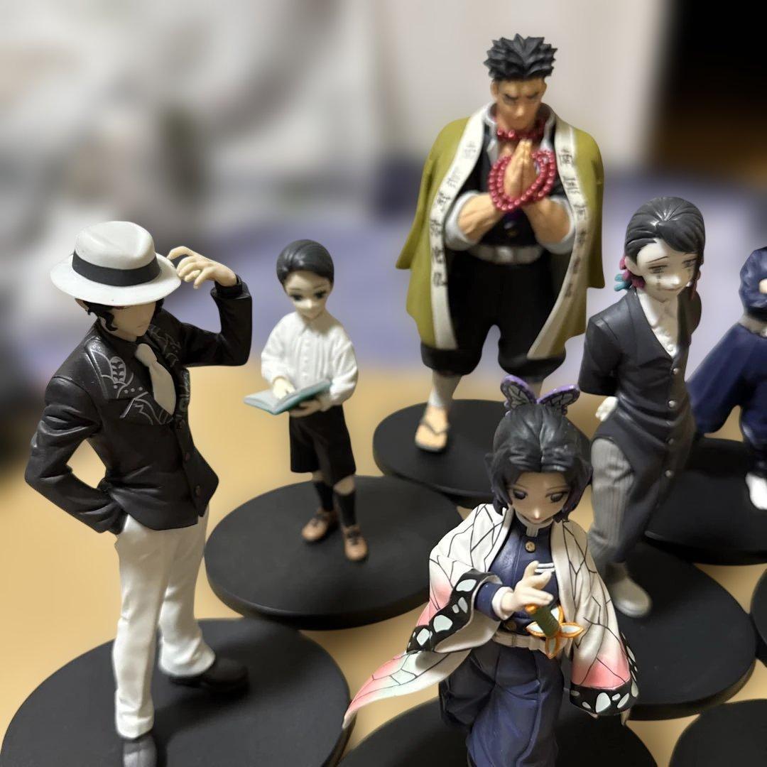 アニメキャラクター フィギュア 8体セット - メルカリ