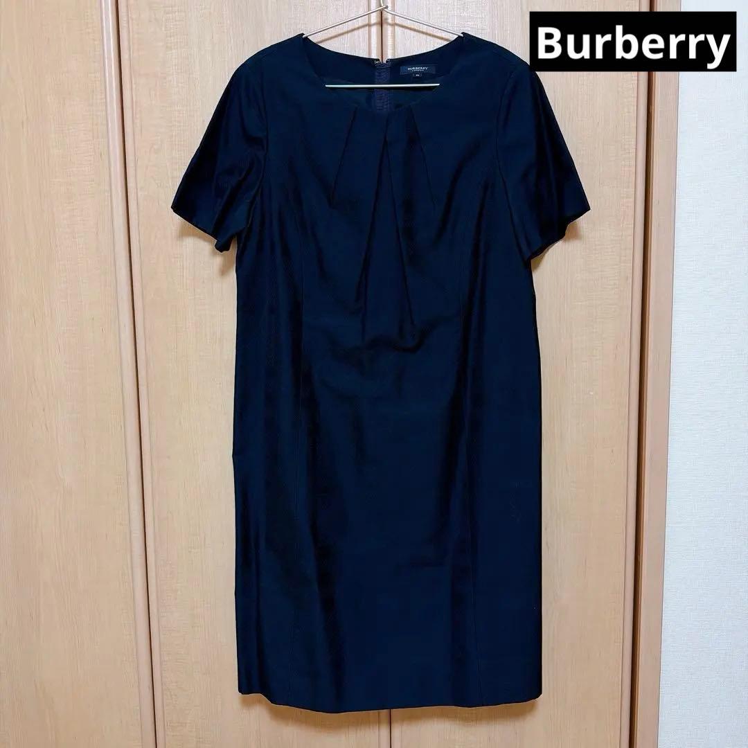 Burberry ワンピース 半袖 ネイビー レディース - メルカリ