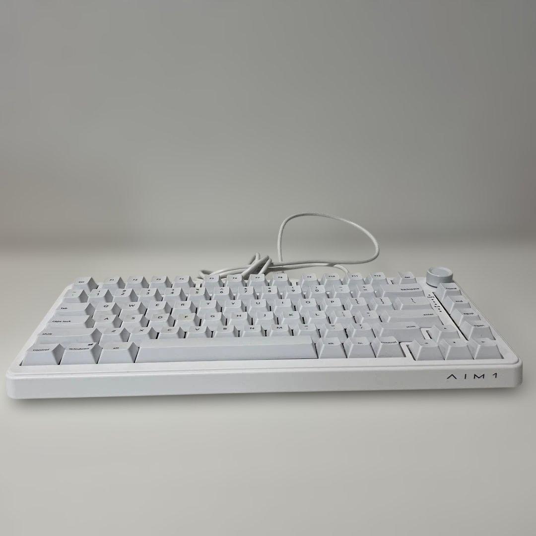 AIM1のゲーミングキーボード「瞬 (MATATAKI)」