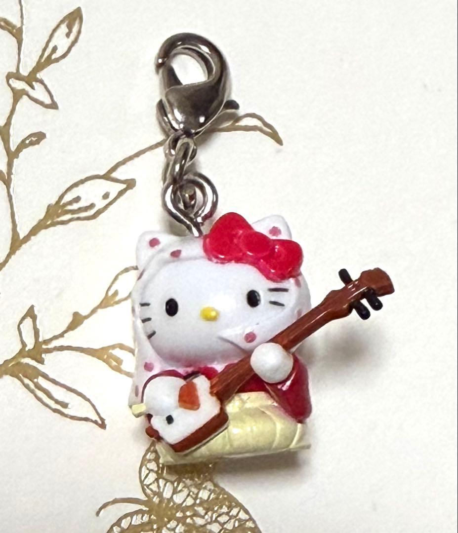 ご当地キティ♡青森限定津軽三味線バージョン⭐︎ストラップ根付