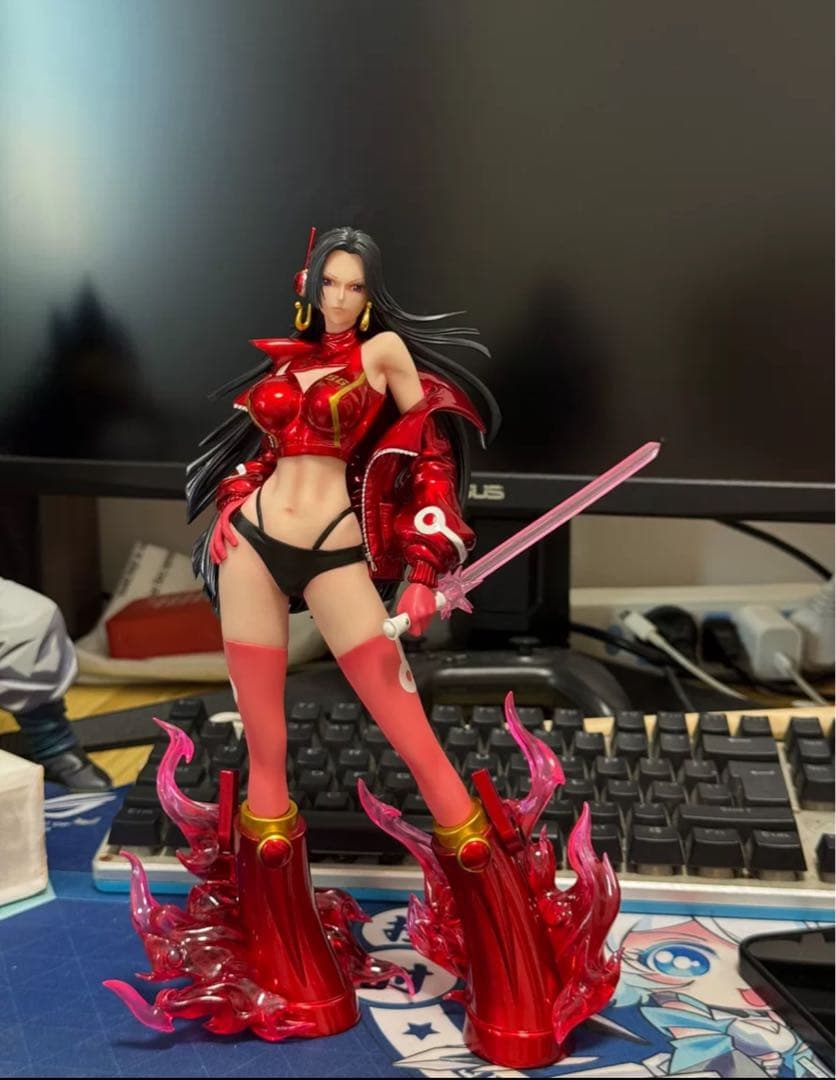 ワンピース ボア・ ハンコック 【エッグヘッド赤服】 ガレージキット