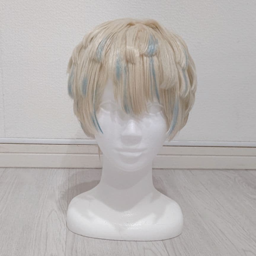 にじさんじ 緋八マナ ウィッグ 1点のみ - メルカリ