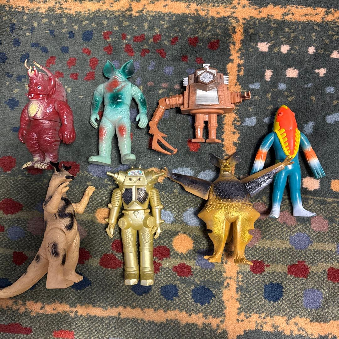 ウルトラセブン ウルトラ怪獣 ソフビ まとめ売り ウルトラマン、ウルトラ怪獣500シリーズ まとめ売り37体！生産終了品