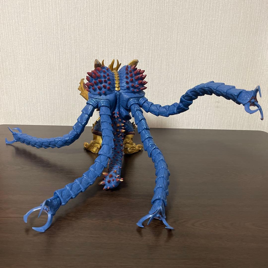 ウルトラマン 怪獣 Uキラーザウルス ソフビ 欠損あり - メルカリ