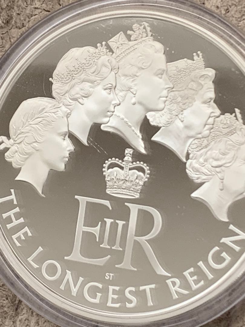 特大1Kg エリザベス2世最長在位記念銀貨 銀連日高値更新❗️2月1日迄出品
