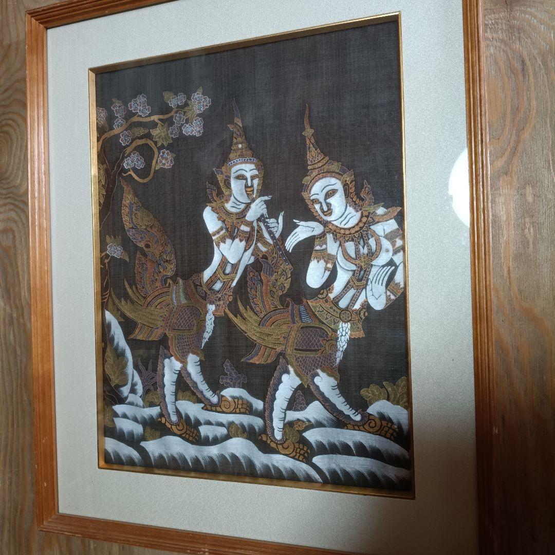 刺繍 額装 東南アジア 舞踊人物 52×63cm 手刺繍 民族工芸 刺繍 額装 東南アジア 舞踊人物 52×63cm 手刺繍 民族工芸 刺繍 額装