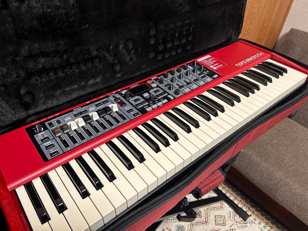 Nord Electro 5D 61鍵 レッド キャリングケース付き Nord Electro 5D 61 key w/ soft case - musical instruments - by